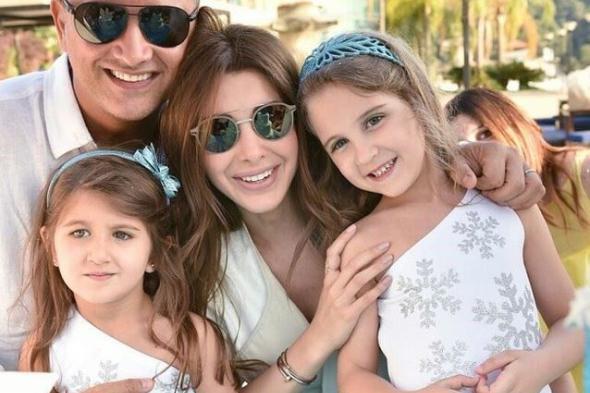 بالفيديو.. ابنتا نانسي في المنزل وتكشفان أسرار والديهما!