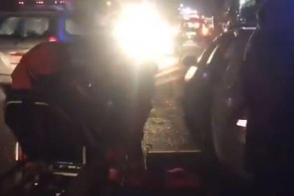 "في عز عجقة الأمطار".. سيدة تلد على أوتستراد #خلدة (فيديو)  via @Lebanon24
#lebanon24