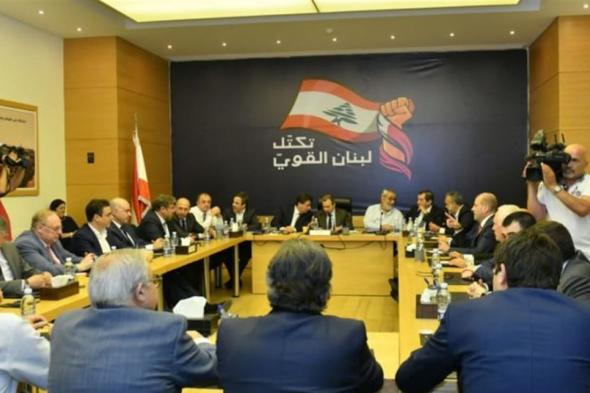 عدد من نواب "التيار" يعترضون على موقف #باسيل! 
#Lebanon24
 via @Lebanon24