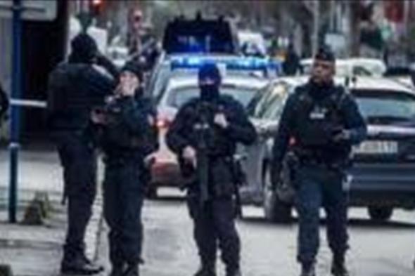إصابة "متطرف" حاول تنفيذ عملية طعن في فرنسا

#lebanon24

  via @Lebanon24