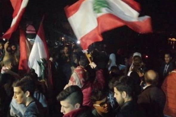 إشكال بين حراك بعلبك وعدد من الشبّان 
#لبنان
#lebanon24
 via @Lebanon24