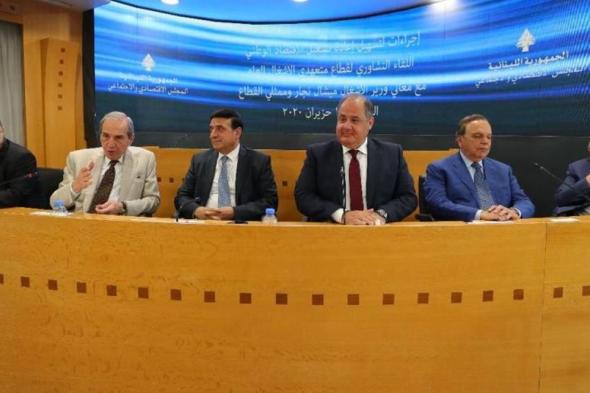 نجار: قطاع المقاولين يتعرض للظلم المعنوي ولطاولة حوار تبحث عن الحلول  

#lebanon24

 via @Lebanon24