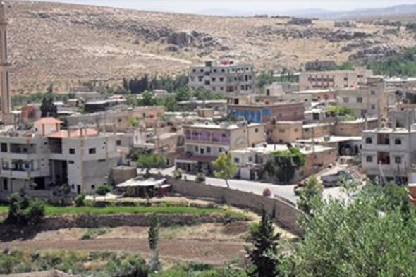 رئيس بلدية القرية طالب مؤسسة مياه لبنان الجنوبي باعادة ادارة البئر الارتوازية
#lebanon24
  via @Lebanon24