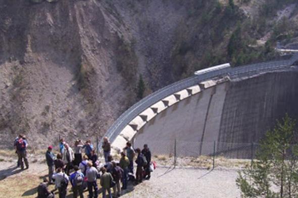 عناصر الجيش تعتقل أحد المعتصمين في بسري 
#لبنان
#lebanon24
 via @Lebanon24