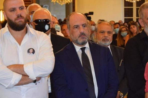 بو عاصي في وداع ملاحي: المسؤولية باتت أمام الشعب والتاريخ والقضاء 

#lebanon24

 via @Lebanon24