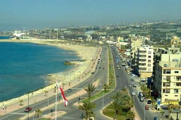 سقوط 3 جرحى بحادث سير على بوليفار معروف سعد في صيدا 
#lebanon24
 via @Lebanon24