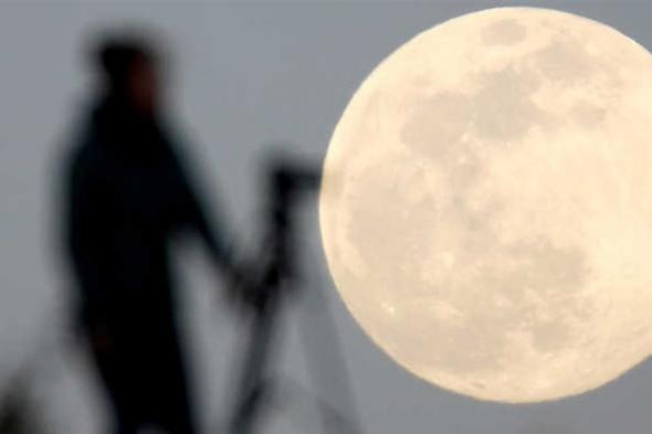 ناسا "راغبة" بشراء صخور من القمر!  via @Lebanon24 
#lebanon24